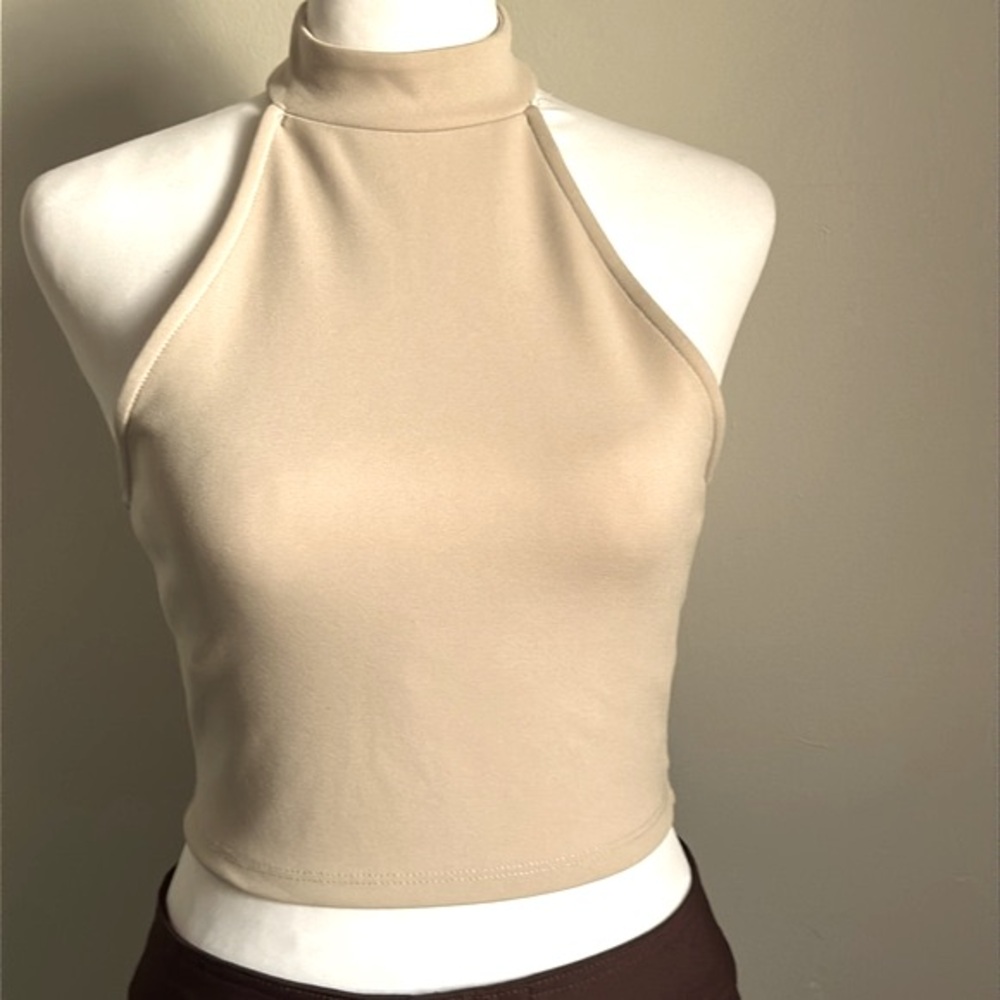 Forever 21 Women’s Summer Sleeveless Crop Halter Top